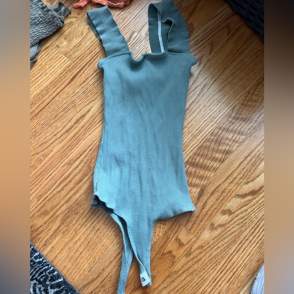 Green stretchy bodysuit - Picture 1 of 1